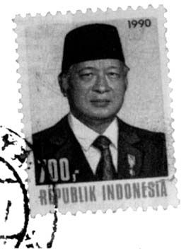 32 év zsarnokság után Suharto nehéz örökséget hagyott