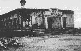 Kelet-Timor f&otilde;v&aacute;ros&aacute;ban, Diliben teljesen lerombolt&aacute;k a katolikus szemin&aacute;riumot.