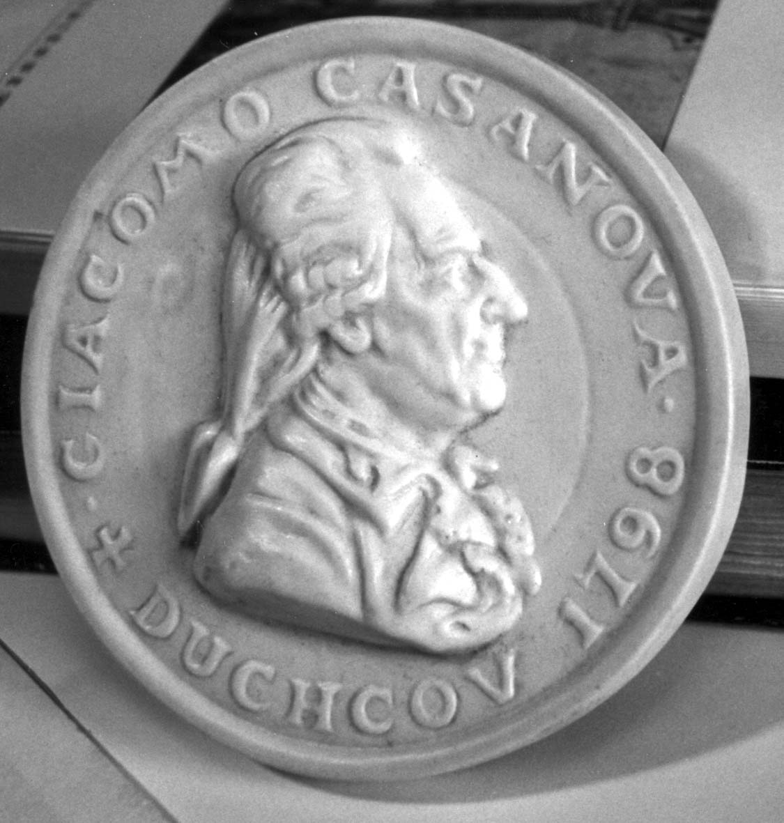 casan1.JPG (125203 bytes)