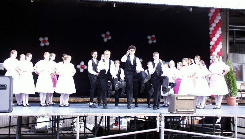 Tblb Gyermek Nptncegyttes - Neptanc1.jpg