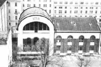 Elkltztnk j cmnk: http://www.szinhaz.hu/merlin/