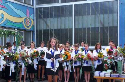 Virgzn s knnyes szemek